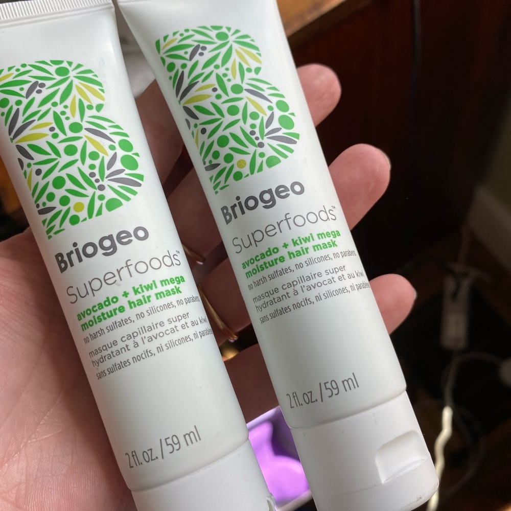 SEALED~ price is for 2 travel size (2 oz) moisture mask